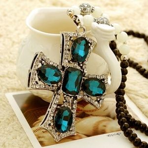 💥LAST ONE💥 TURQUOISE LARGE CROSS SWEATER CHAIN